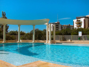 Apartment Les Colonnes de Circé by Interhome